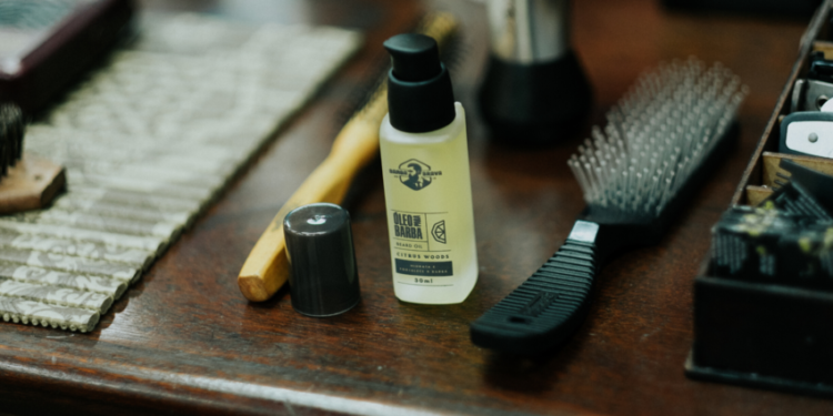 Diferenças entre produtos para cabelo e barba.
